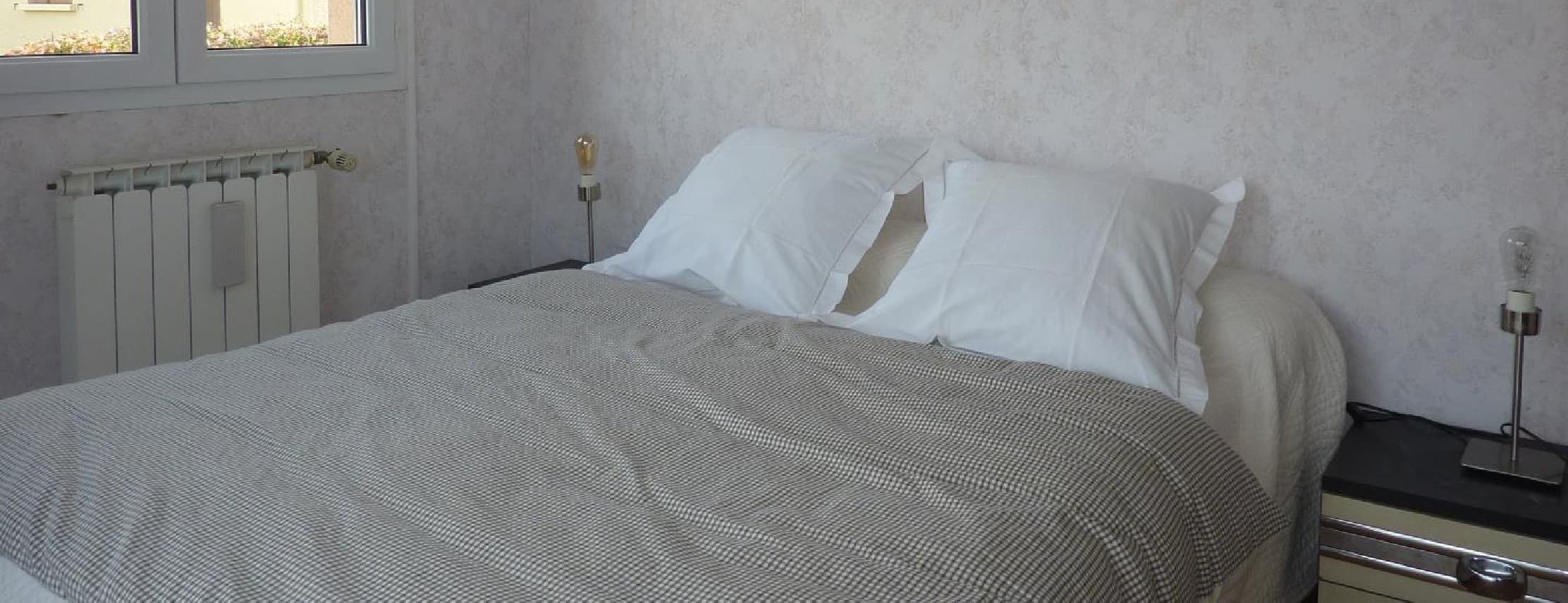 Gîte Marseillas - chambre lit double